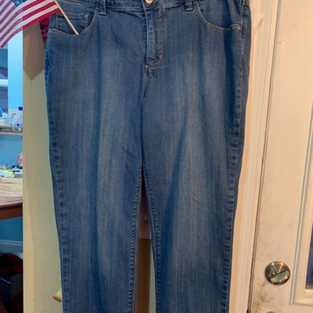 St Johns  Bay Stonewashed Jeans size 2 VGC